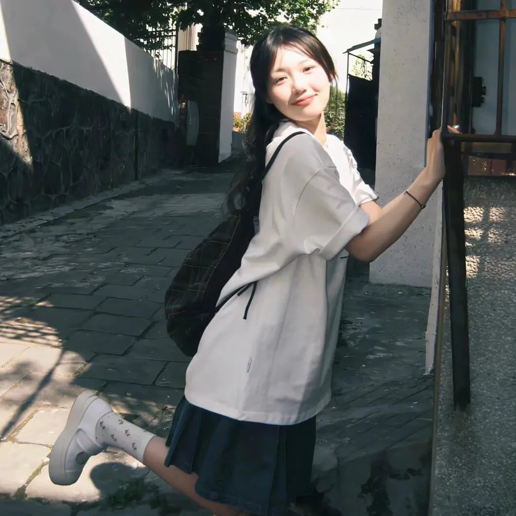 迎风而立的狮子